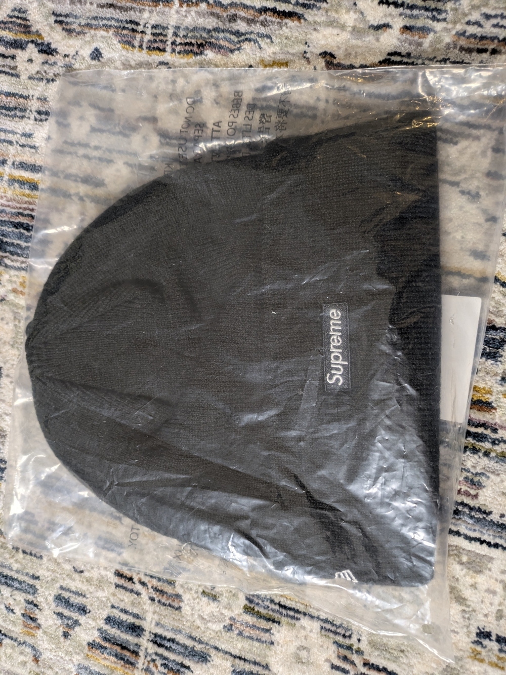 Supreme x New Era S Logo Beanie Black OS FW22 NWT - Picture 4 of 4
